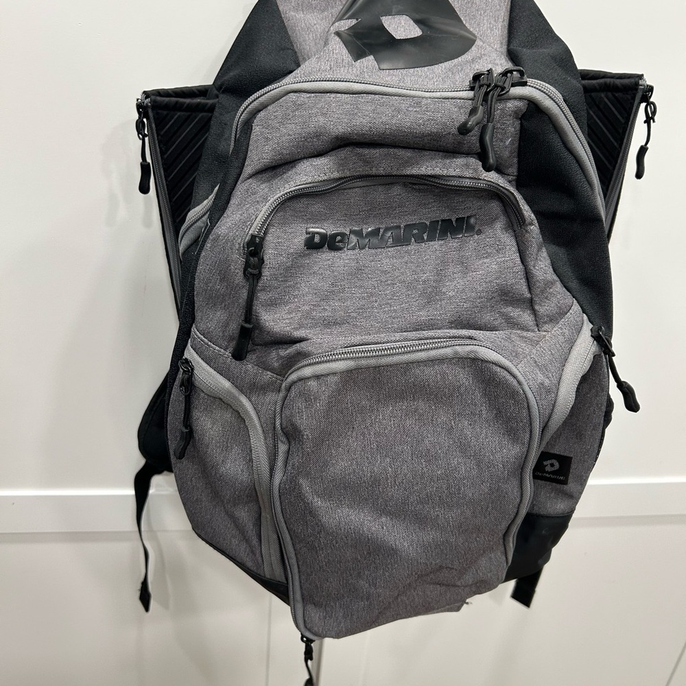 DeMARINI Gray and Black softball bag